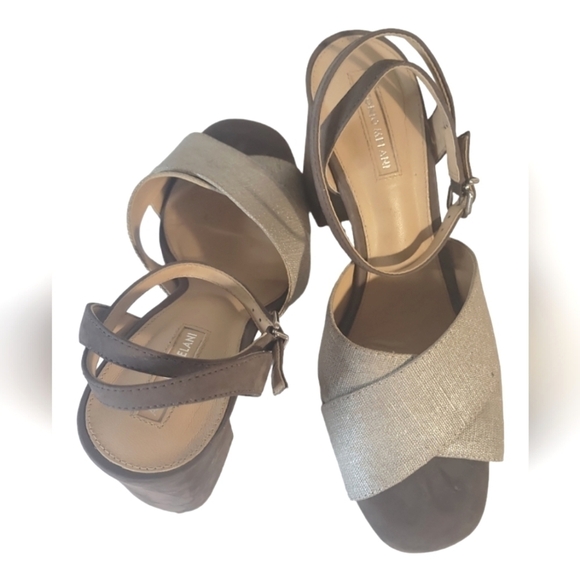 Antonio Melani Biege & Brown Ankle Strap Block Heels Fabric/Leather Sandals 8.5M - Picture 6 of 11